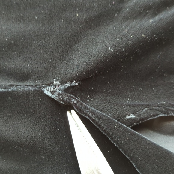 Women's Alex Evenings Black Dress with Gold Collar Vintage Size 6 - Picture 5 of 7